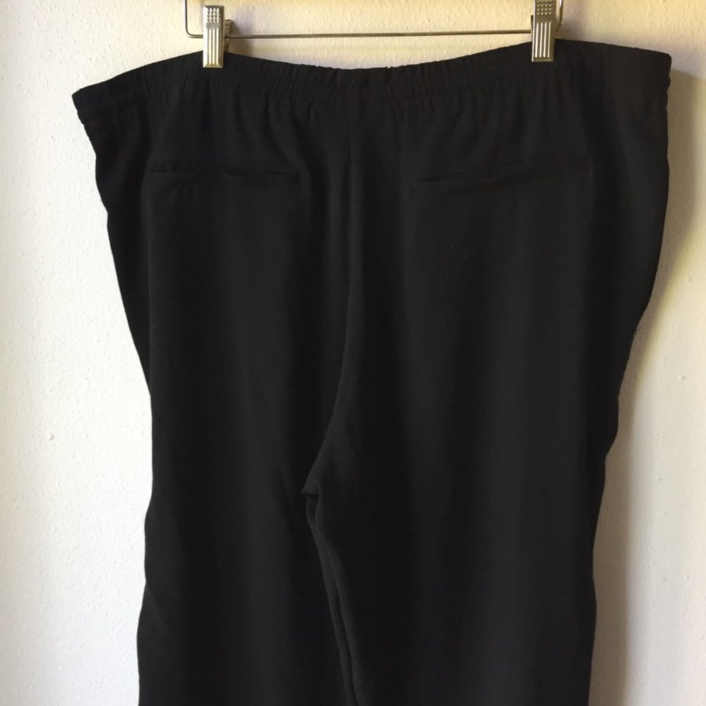 Aritzia T. Babaton Black Pants - Picture 4 of 12